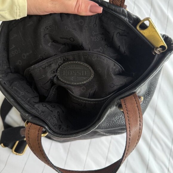 FOSSIL Tote Explorer Black Leather Crossbody Handbag - Picture 12 of 12